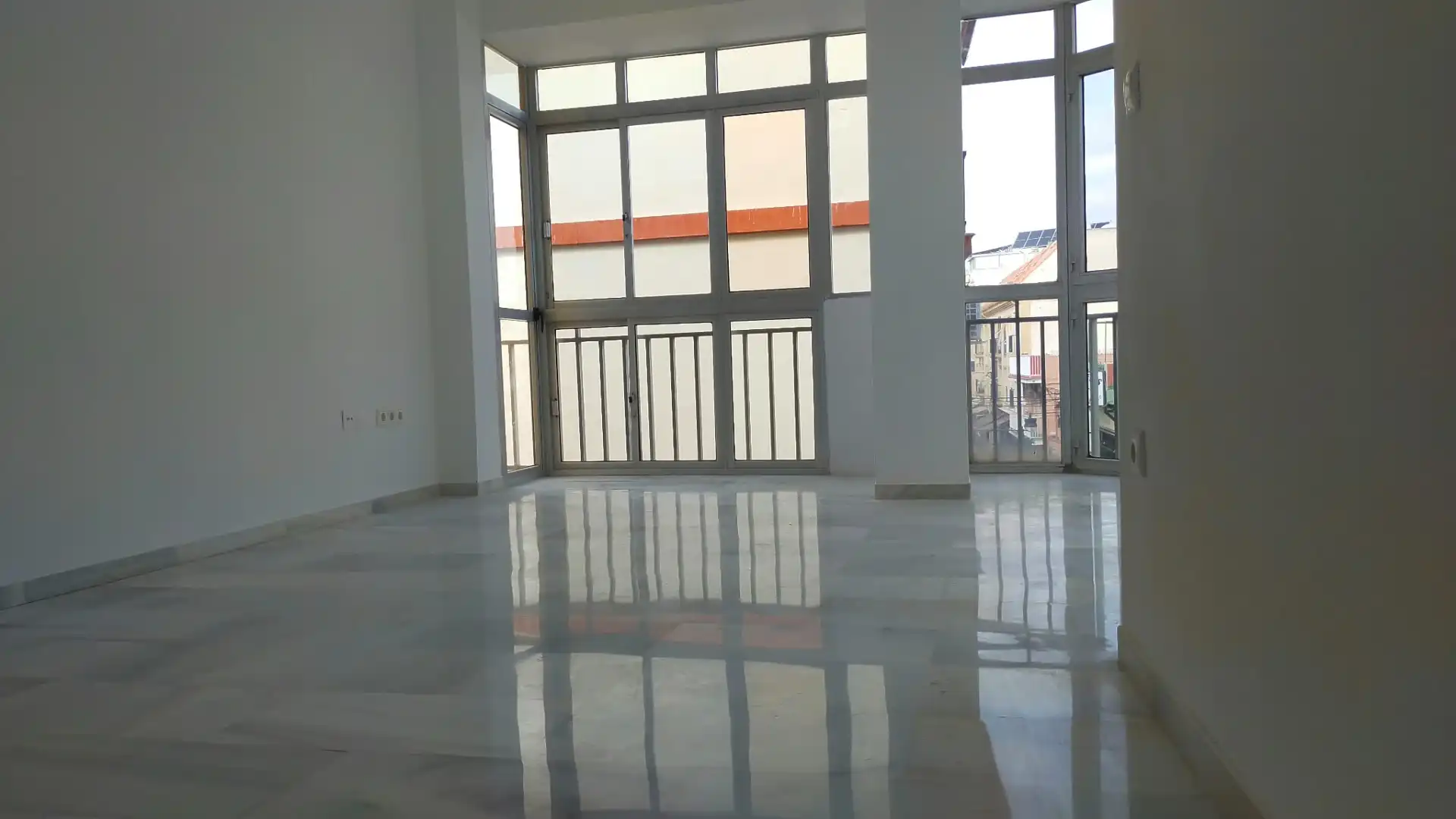 Flat for sale in Calle Moncayo 23