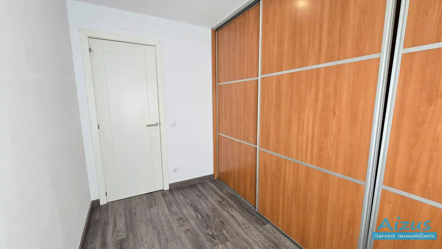 Erdgeschoss zum Verkauf in Ripollet mit Ofen