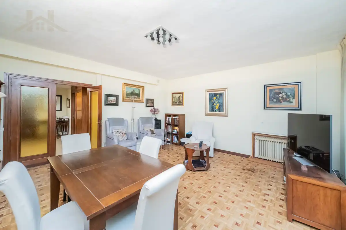 Sala de estar de Casa adosada en venta en Pozuelo de Alarcón con Aire acondicionado, Calefacción y Terraza