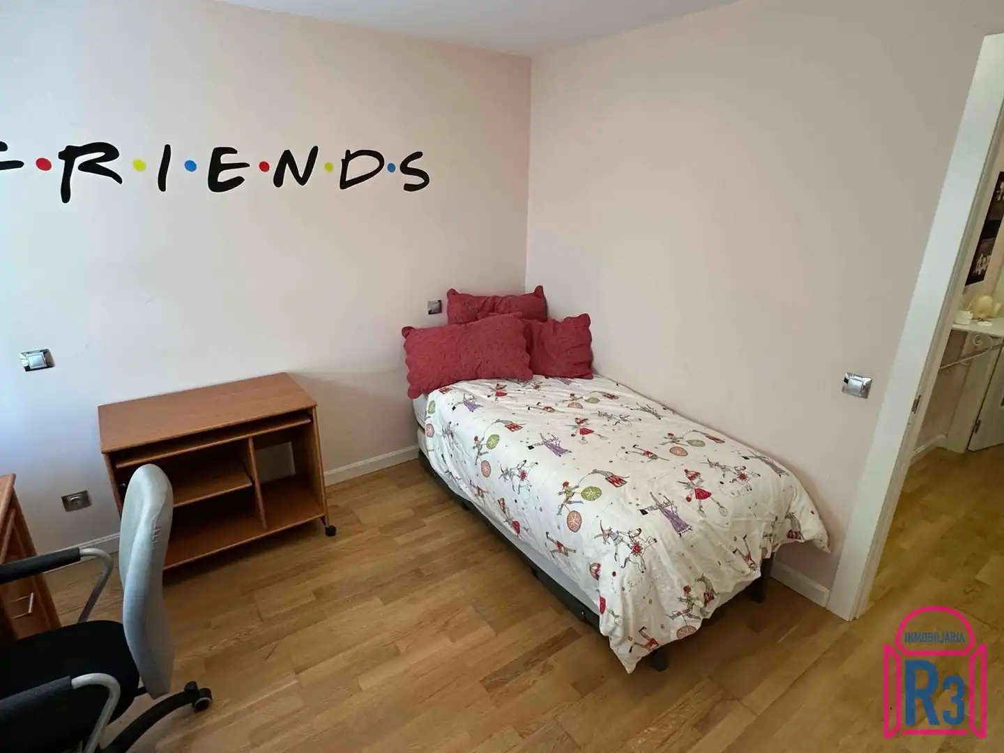 Habitación de Apartamento de alquiler en León Capital  con Calefacción y Amueblado