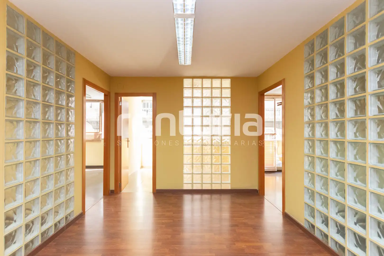 Büro mit Terrasse zur Miete in Carrer de les Garrigues, imagen 6