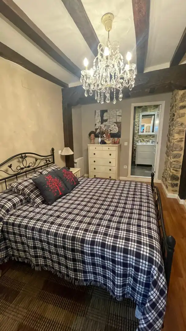 Bedroom of Flat for rent in Castro-Urdiales  with Heating, Furnished and Balcony