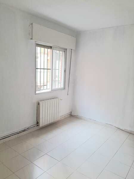 Habitación de Piso en venta en  Madrid Capital con Aire acondicionado, Calefacción y Terraza