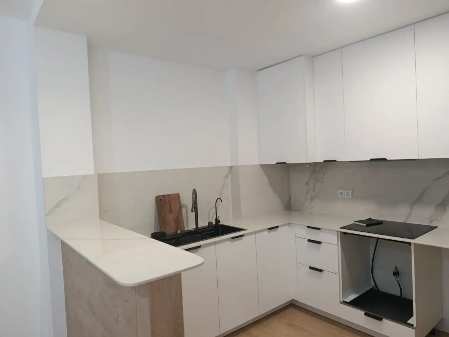 Kitchen of Flat for rent in Belicena