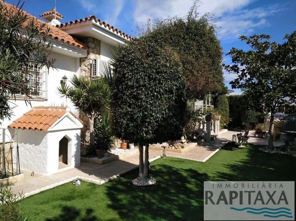 Villa zum Verkauf in Alcanar