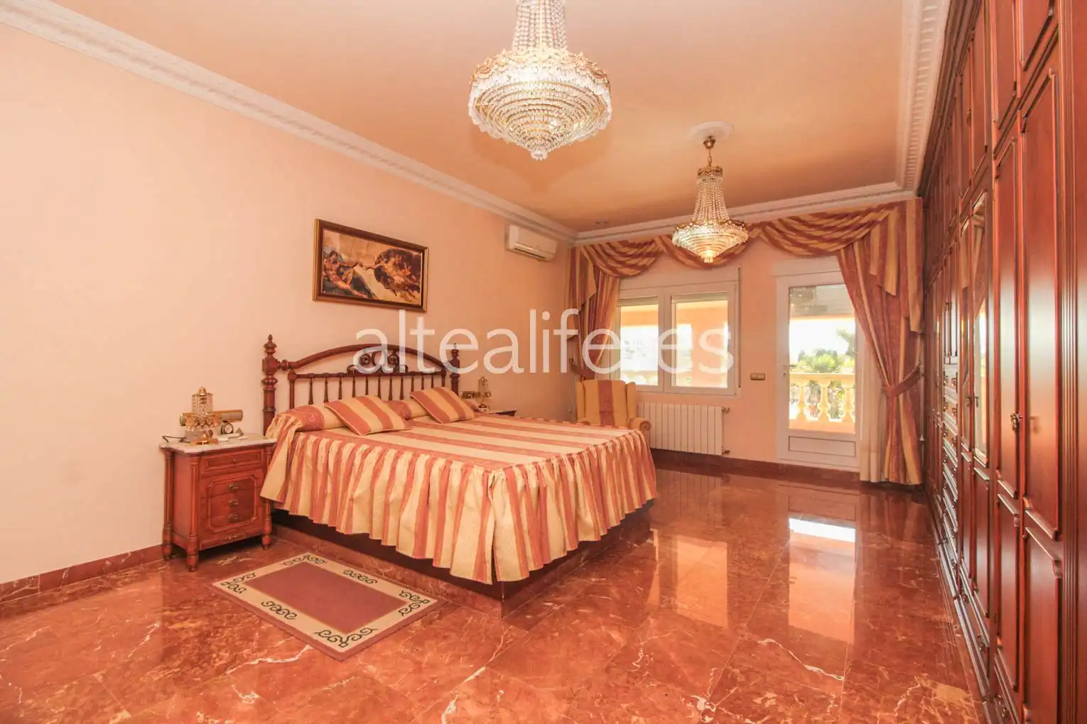 Habitación de Casa o chalet en venta en L'Alfàs del Pi con Aire acondicionado, Calefacción y Jardín privado