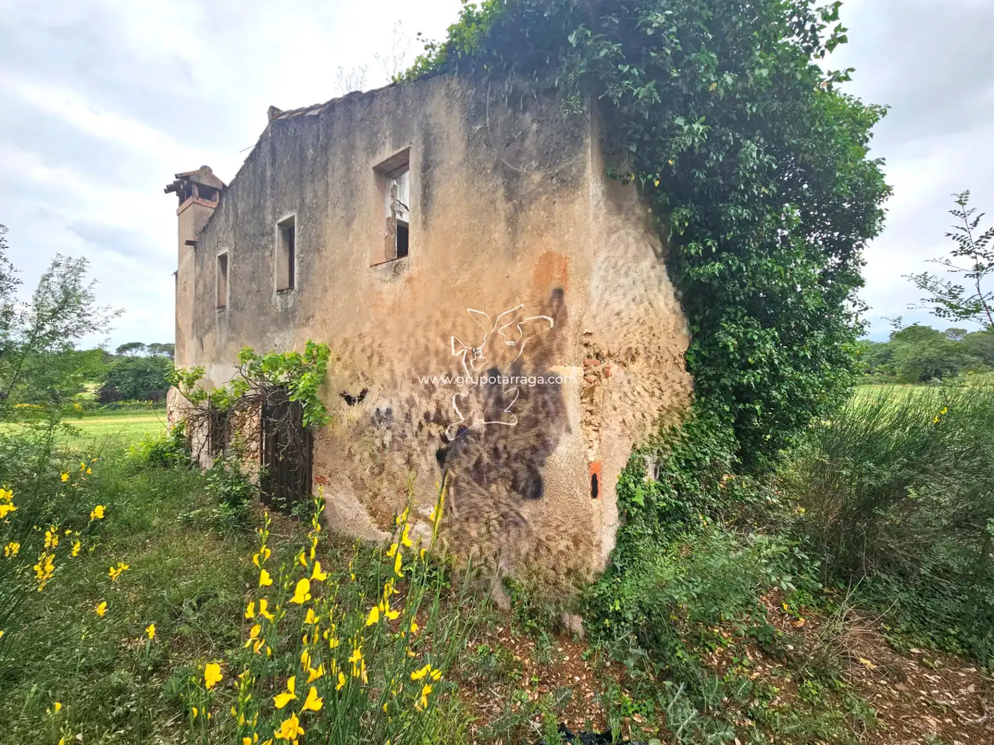 Außenansicht von Country house zum Verkauf in Maçanet de la Selva