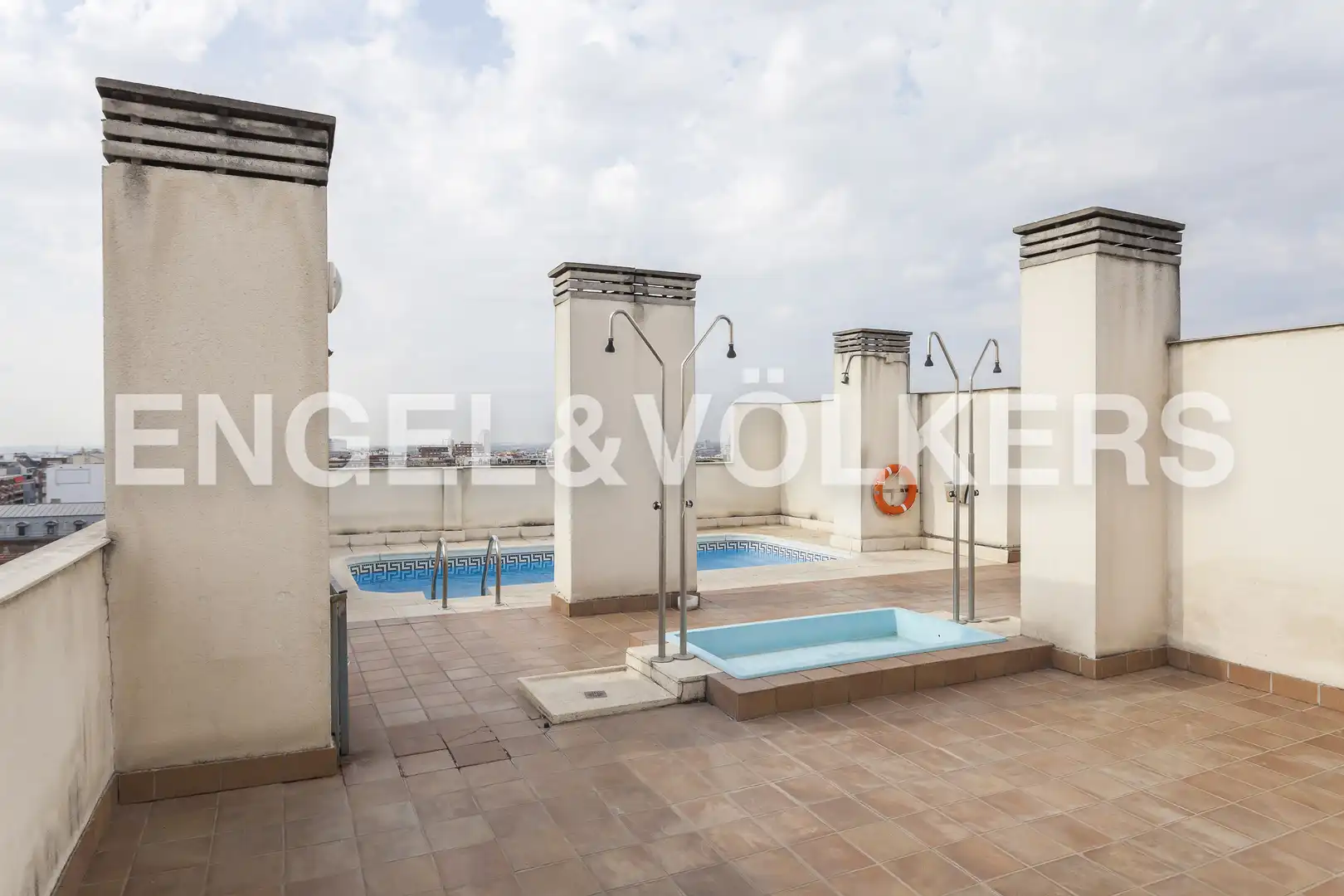 Piscina de Piso de alquiler en Madrid con Aire acondicionado, Calefacción y Terraza