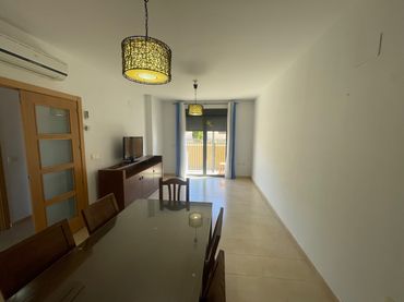 Maison mitoyenne avec balcon à vendre à Calle Fuente de Cantos
