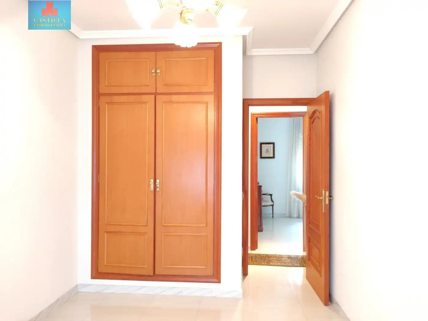 Casa o chalet en venta en Velayos con Terraza, Trastero y Amueblado