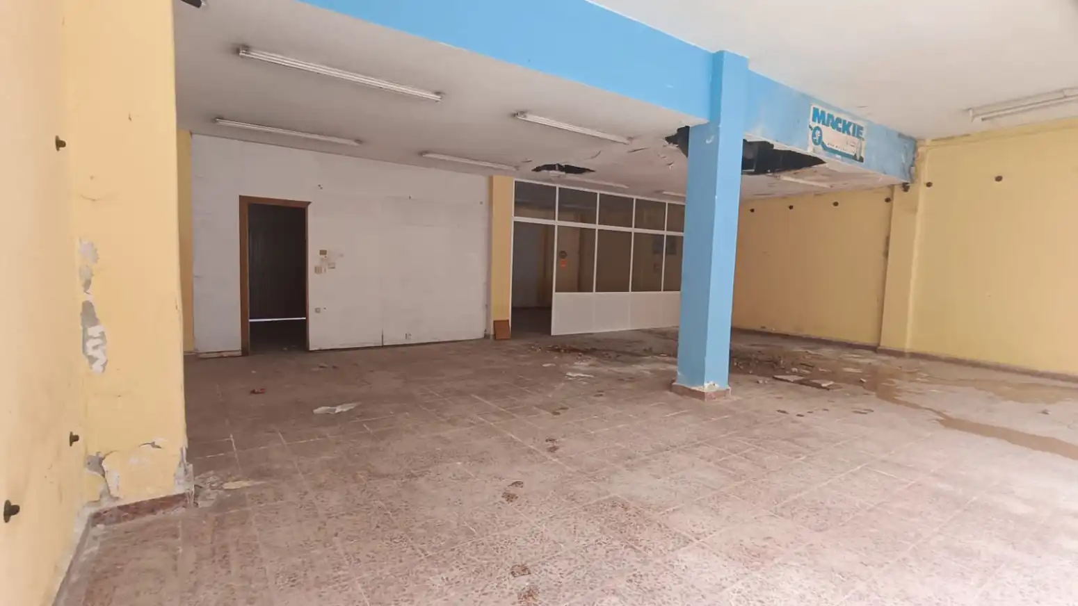 Locale commerciale in vendita a Torrelavega - CL JULIAN URBINA 25, imagen 8