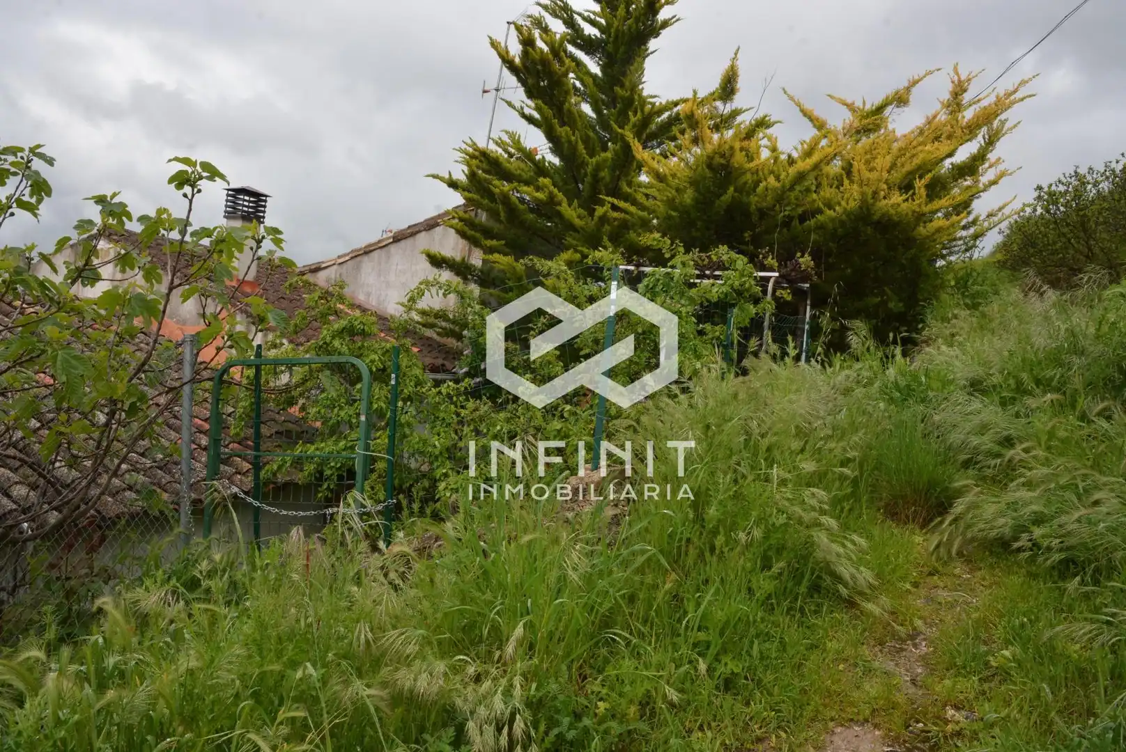 Houses for sale in Peñalver  with Private garden and Balcony