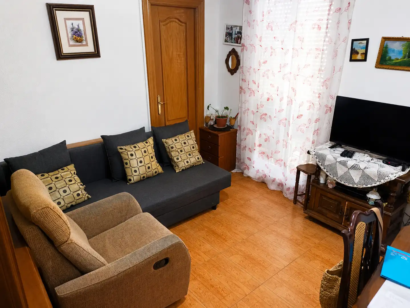 Living room of Apartments for sale in Madrid  with Air Conditioner, Washing machine and Microwave