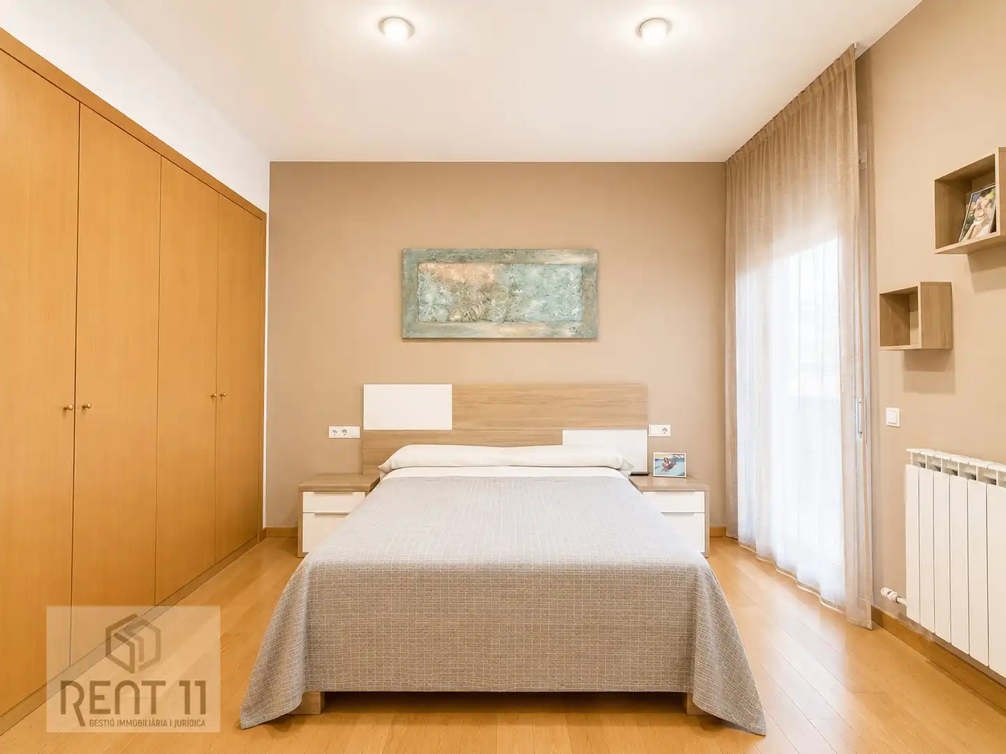 Bedroom of Flat for sale in Girona  with Air Conditioner, Heating and Terrace