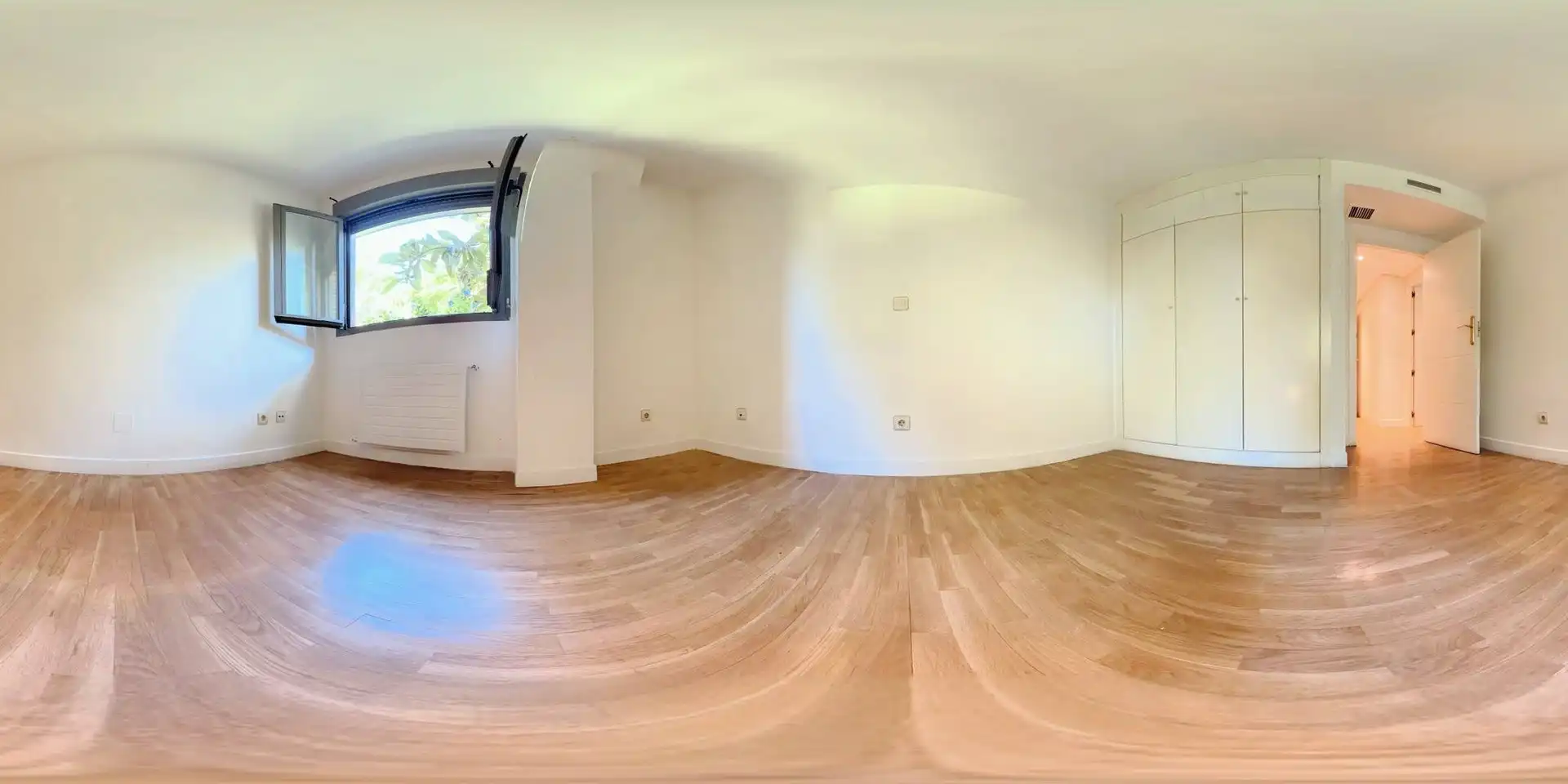 Living room of Ground floor for sale in La Moraleja  with Air Conditioner, Heating and Private garden
