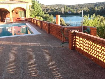 Detached house with pool for sale in Ruidera