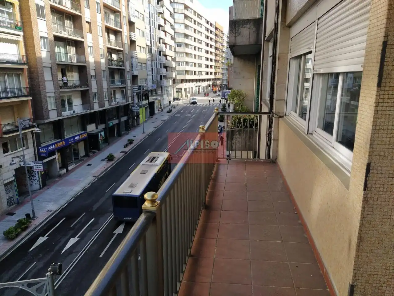 Terraza de Piso de alquiler en Ourense Capital  con Calefacción, Amueblado y Balcón