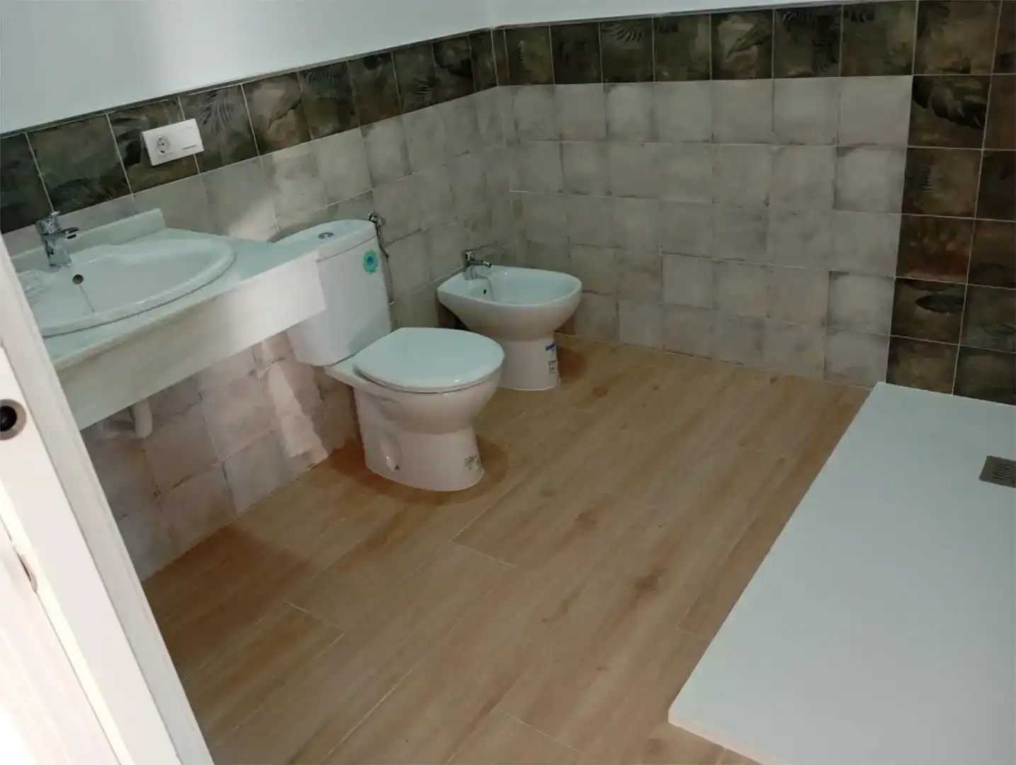 Baño de Apartamento en venta en Marchena con Aire acondicionado