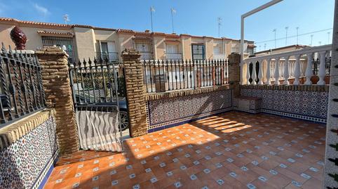 Foto 2 de Casa adosada en venta en Calle Sardina, Santuario, Chipiona