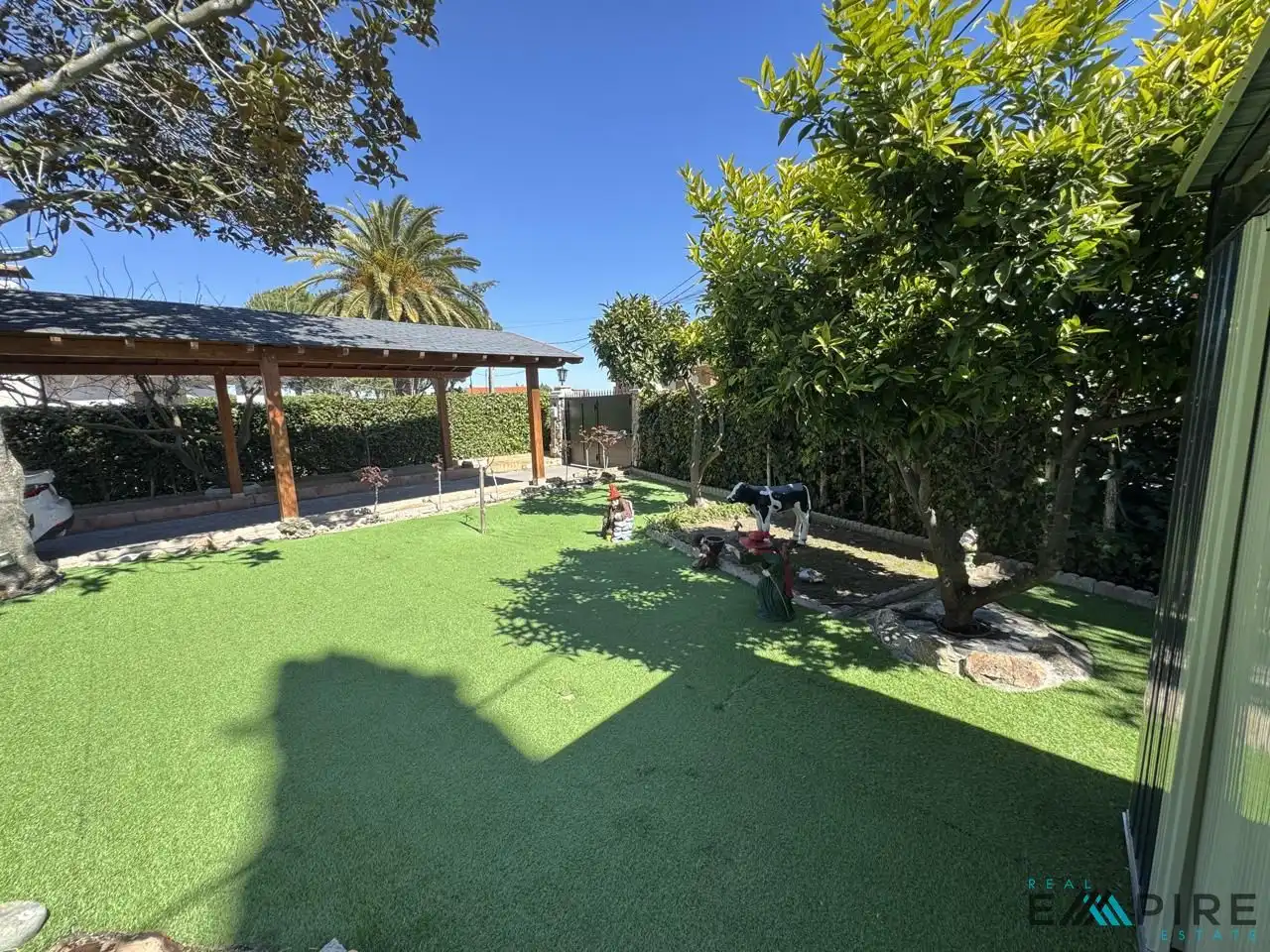 Jardí de Casa o xalet en venda en Serranillos del Valle amb Aire condicionat, Calefacció i Jardí privat