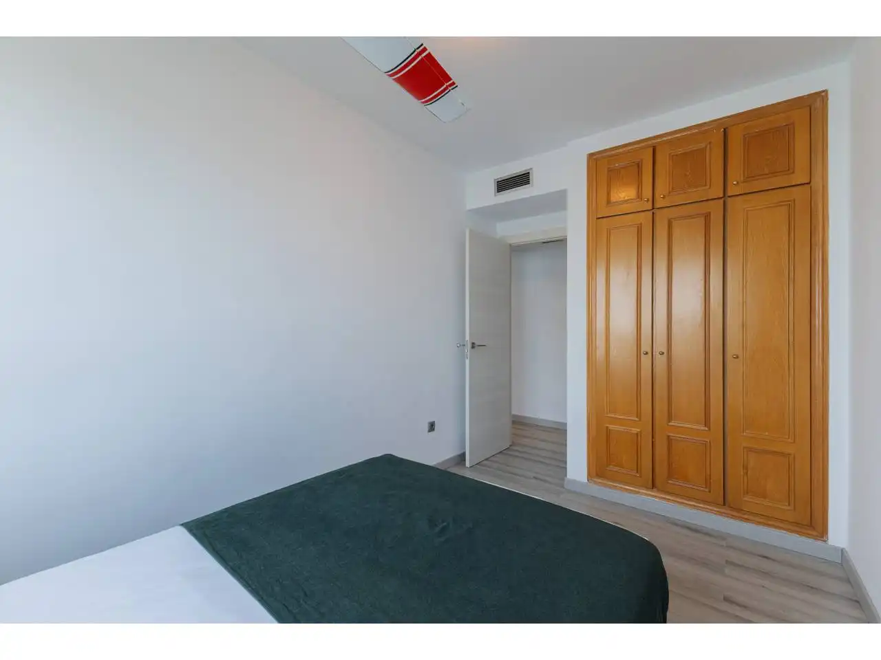 Habitación de Piso en venta en Valencia con Aire acondicionado, Terraza y Amueblado