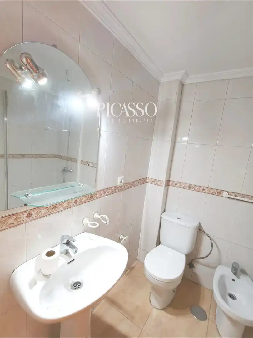 Bathroom of Flat for sale in Torremolinos  with Terrace