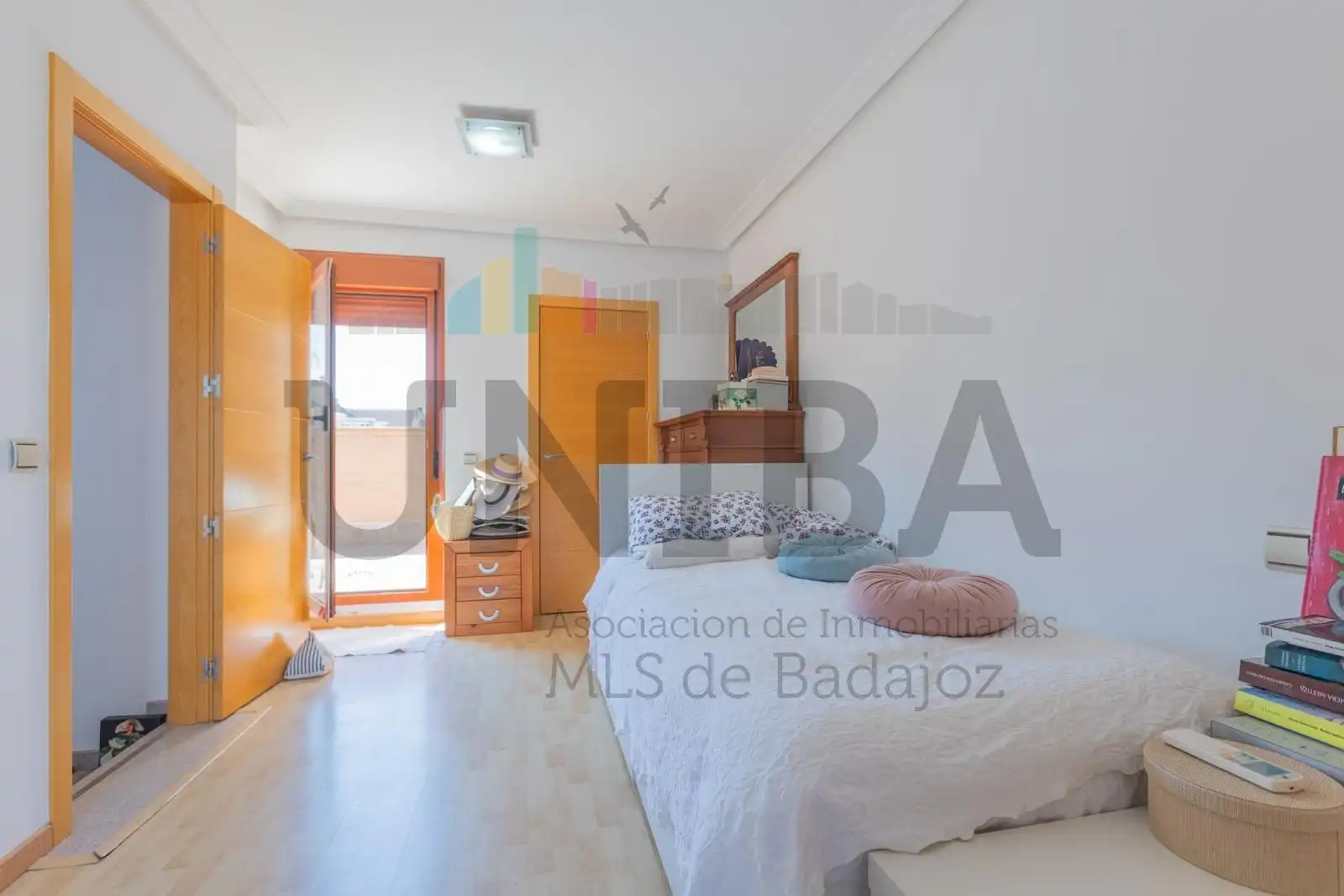 Bedroom of Attic for sale in Badajoz  with Air Conditioner, Heating and Terrace