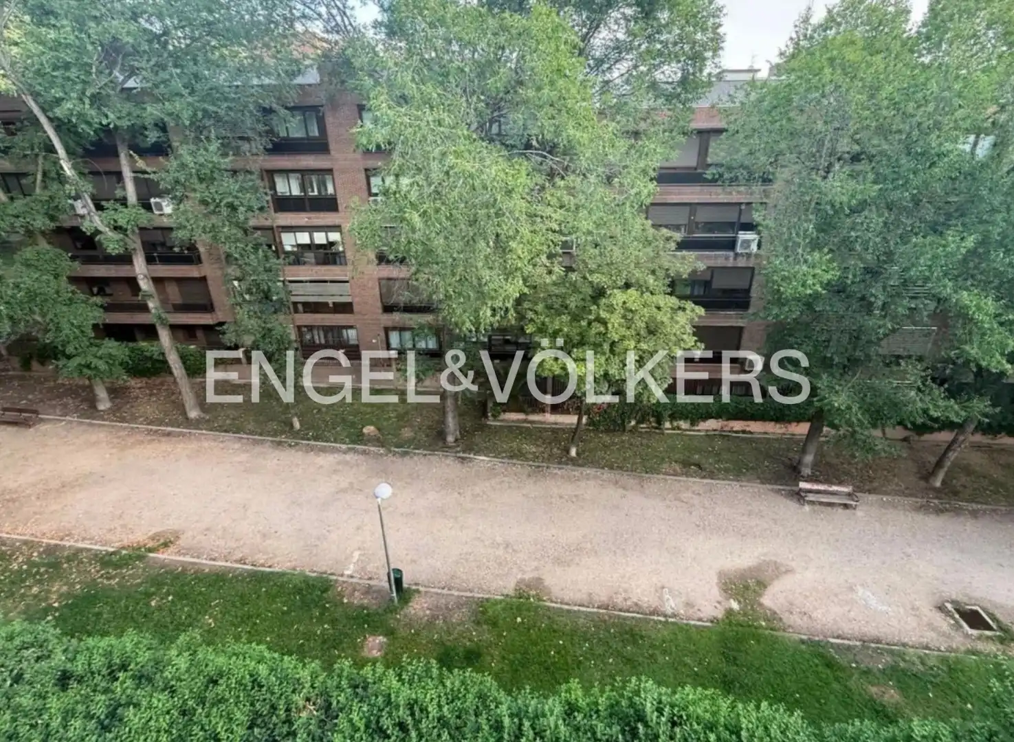 Vista exterior de Pis en venda en Madrid amb Aire condicionat, Calefacció i Parquet