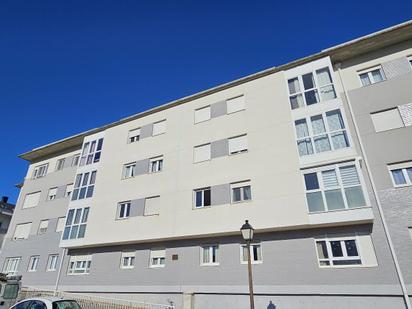 Außenansicht von Wohnung zum verkauf in Santa María de Cayón mit Terrasse