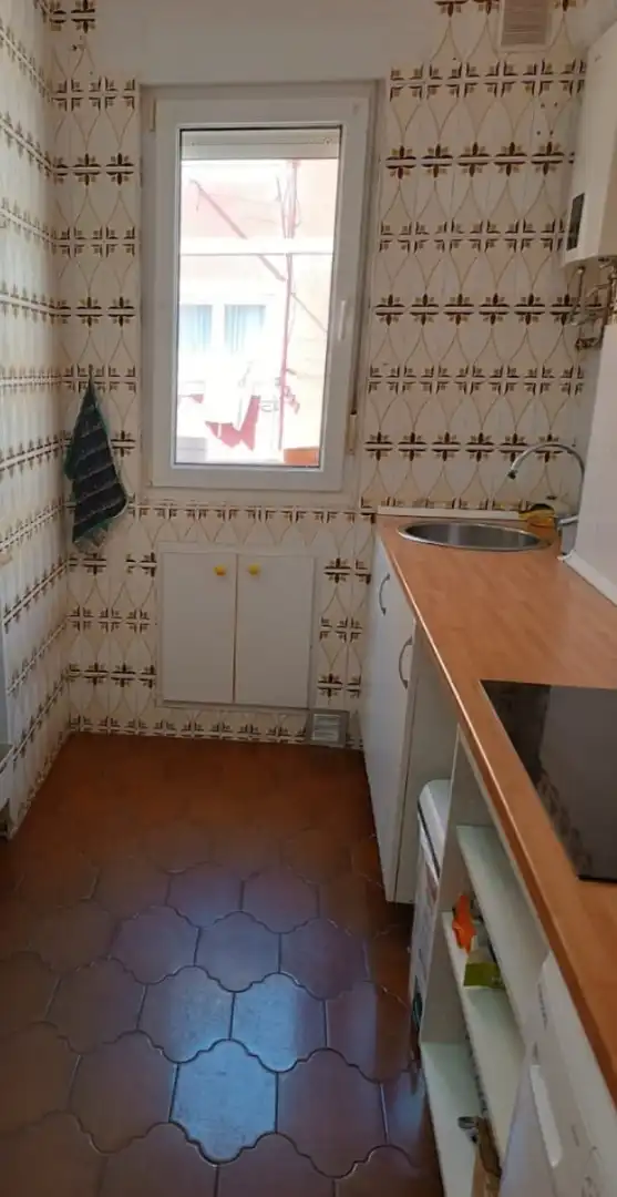 Cuina de Pis en venda en Santander amb Calefacció i Moblat
