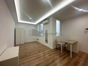Oficina amb ascensor de lloguer a Calle de Canfranc