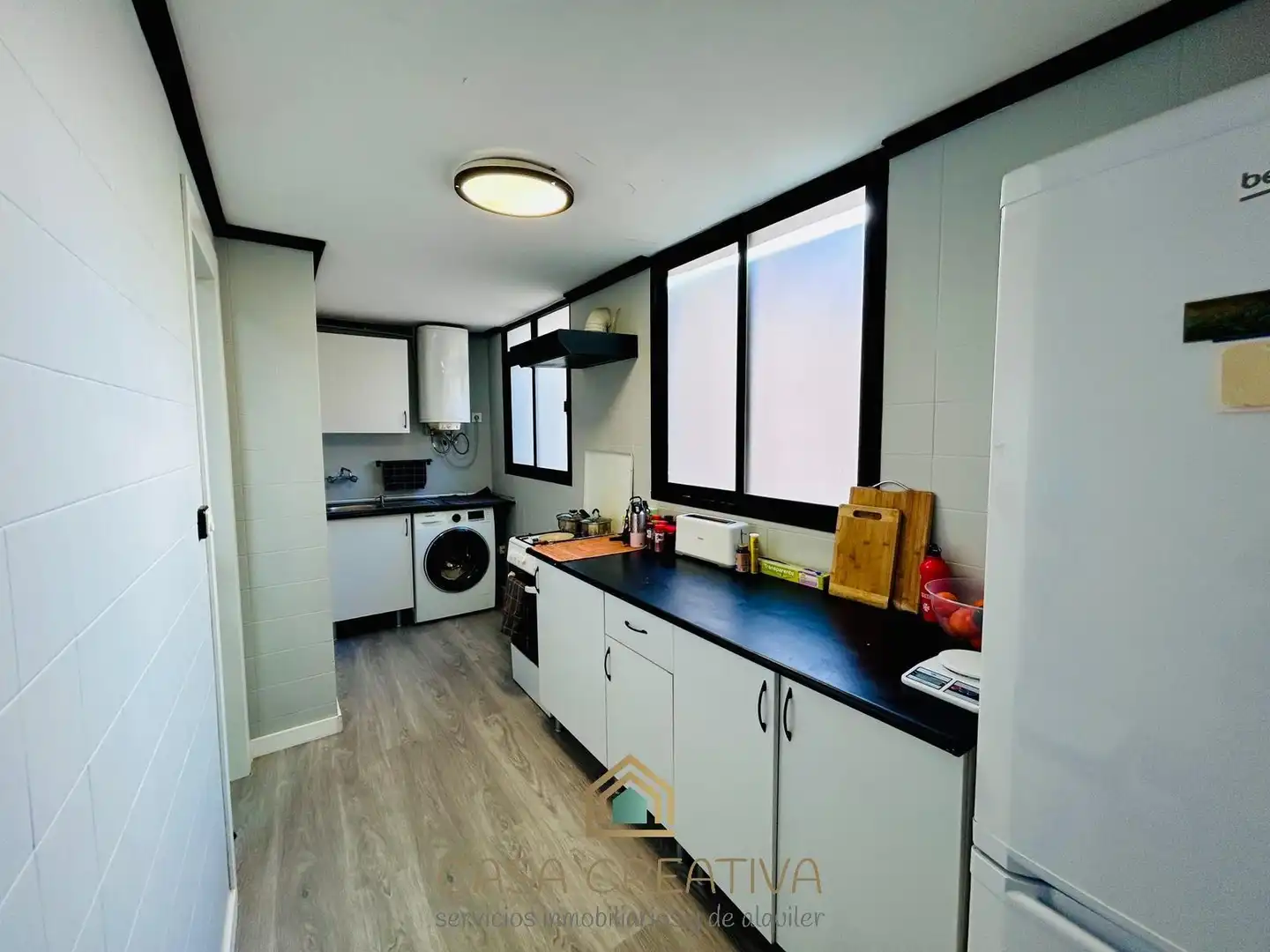 Küche von Wohnung zum Verkauf in Gandia mit Privatgarten, Terrasse und Möbliert