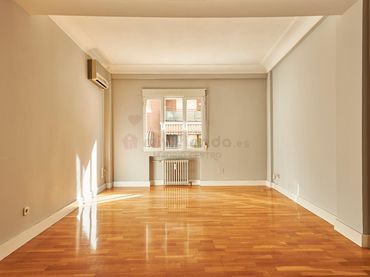 Apartment with lift for sale in Calle de Méjico