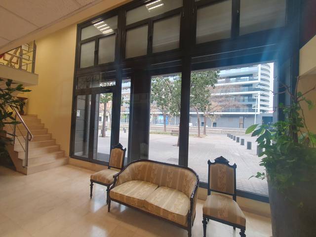 Oficina en Alquiler en Avinguda del Carrilet en La Bordeta