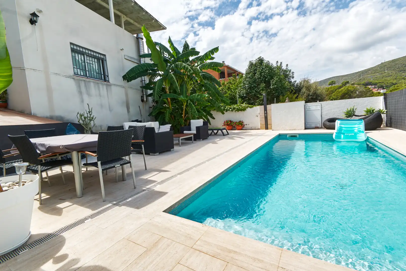 Swimming pool of Houses for sale in Castelldefels  with Air Conditioner, Heating and Private garden