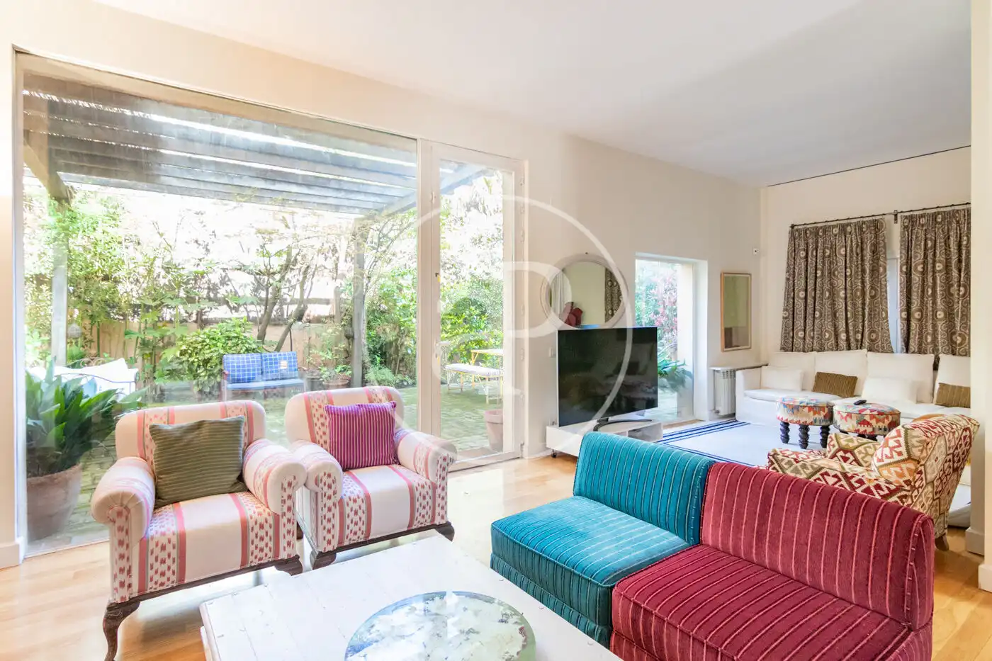 Sala de estar de Casa o chalet de alquiler en  Madrid Capital con Aire acondicionado, Calefacción y Jardín privado