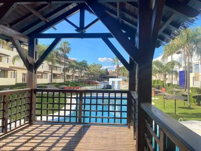 Piscina de Apartament en venda en Islantilla amb Aire condicionat, Calefacció i Terrassa