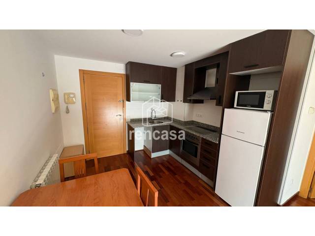 Piso en Alquiler en Anselm Clavé en Príncep de Viana - Clot -Xalets Humbert Torres