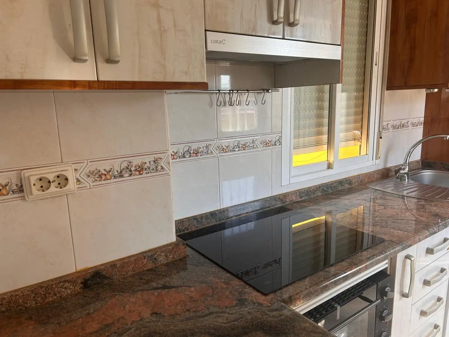 Cocina de Ático de alquiler en Madrid con Aire acondicionado, Calefacción y Terraza