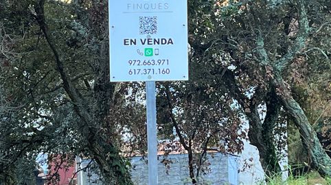 Venta parcela en Urbanización Mas Llunes.
