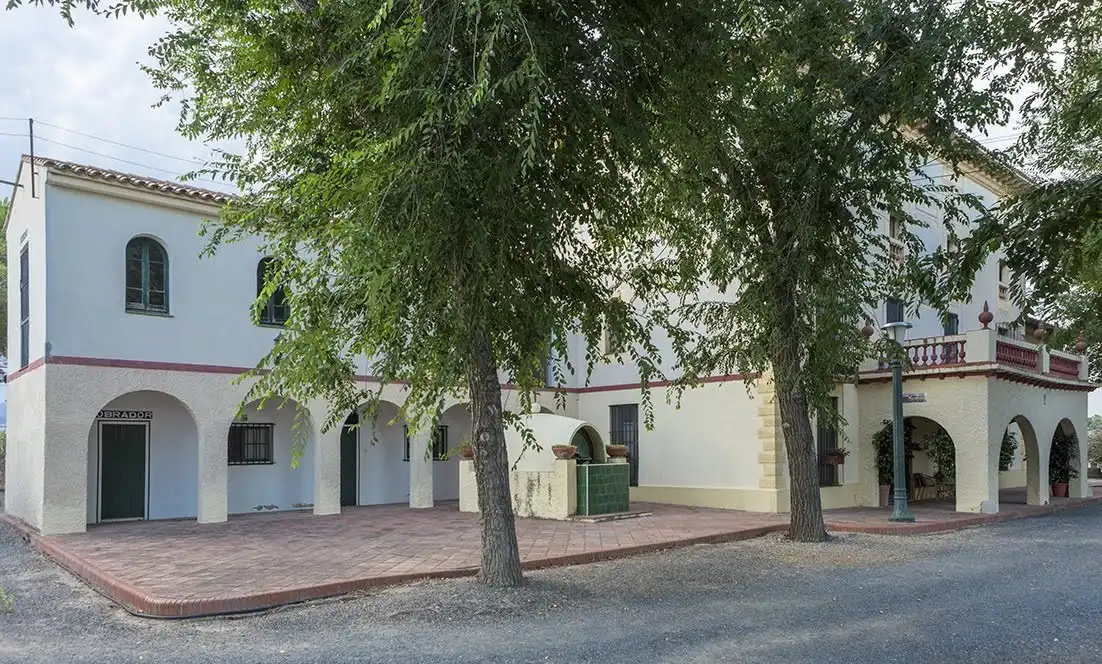Vista exterior de Finca rústica en venta en Reus con Terraza, Piscina y Amueblado
