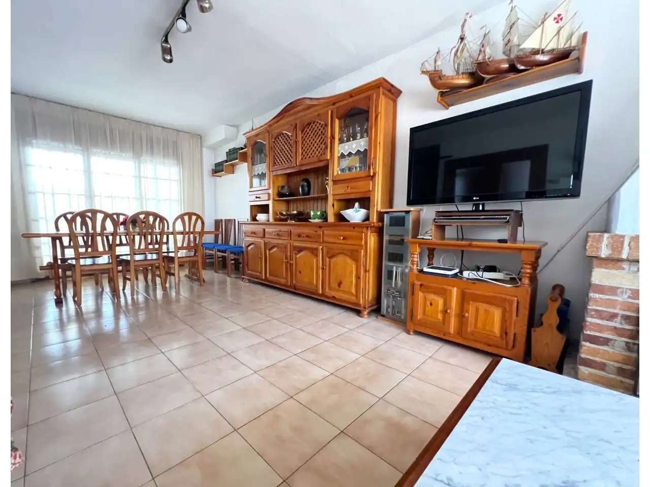 Sala de estar de Casa adosada en venta en Arenys de Mar con Calefacción y Terraza