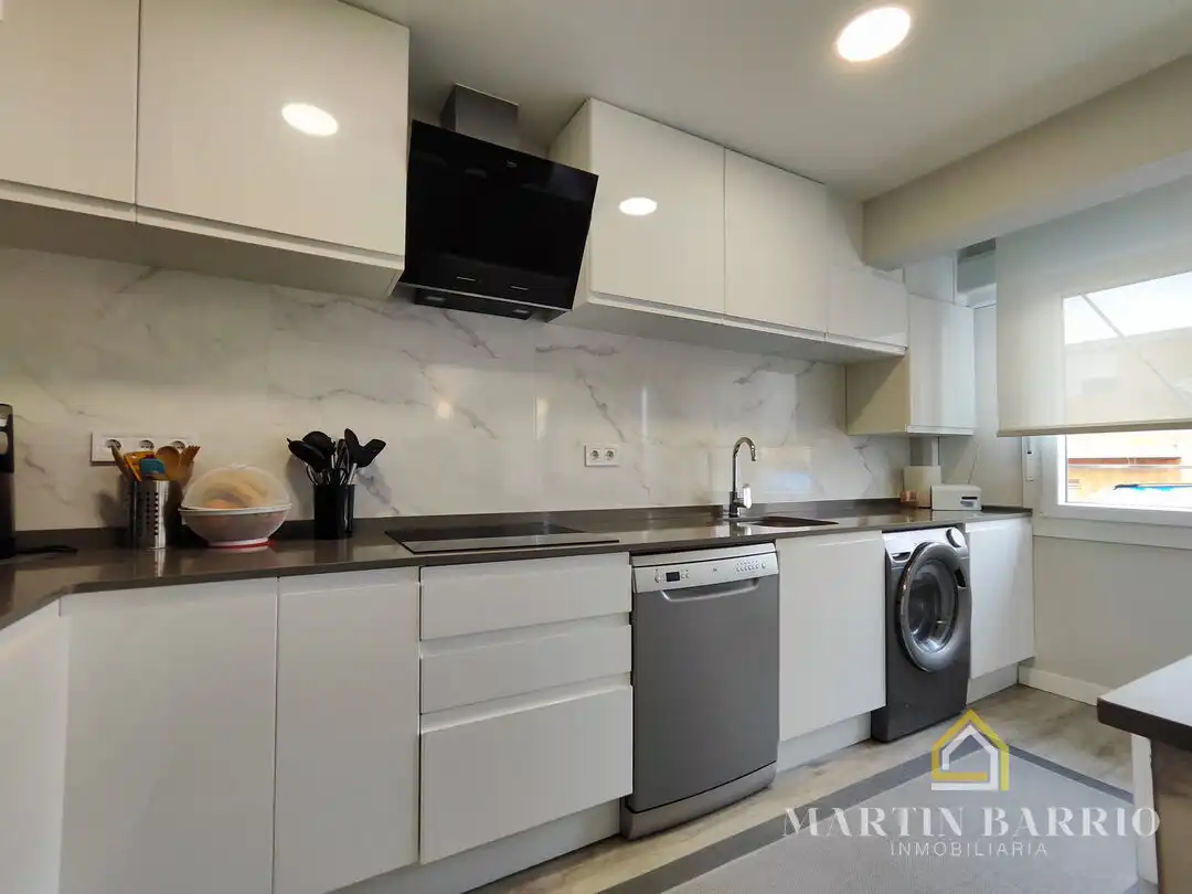 Cocina de Piso en venta en Muskiz con Calefacción, Jardín privado y Amueblado