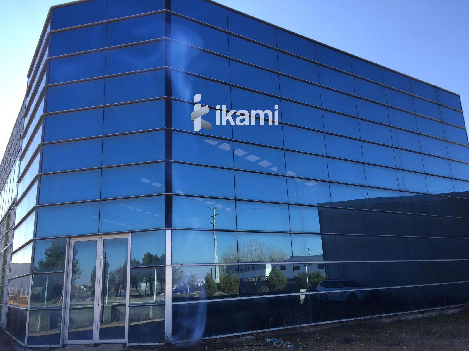 Vista exterior de Nau industrial en venda en Socuéllamos amb Calefacció