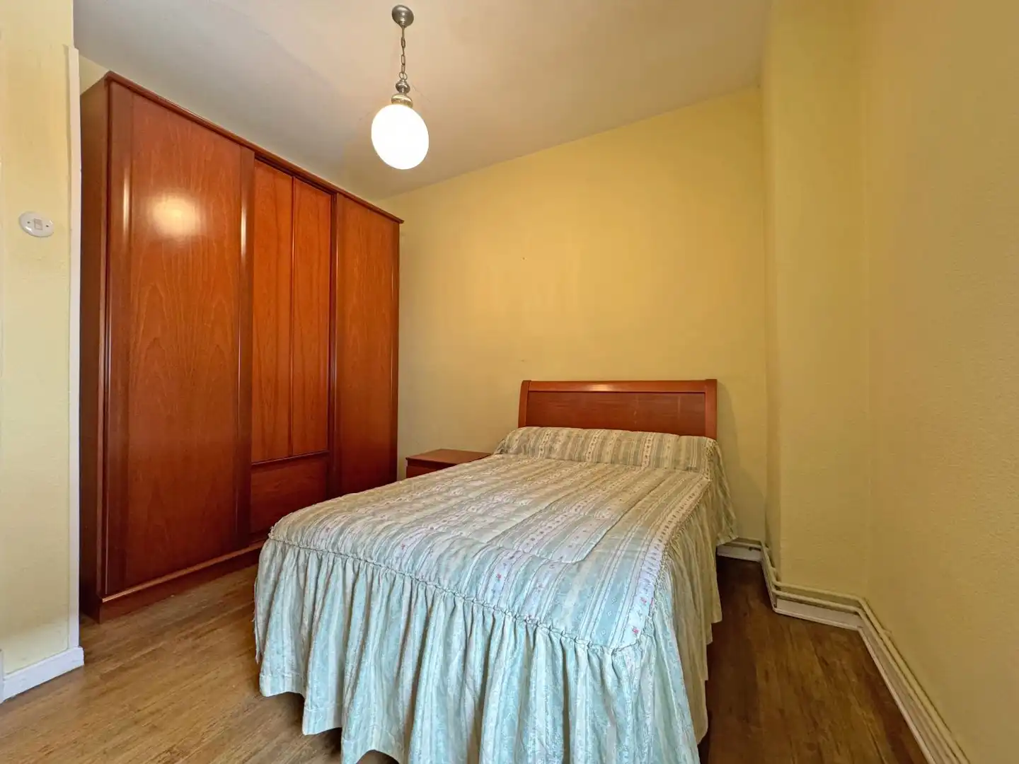 Habitación de Casa o chalet en venta en Laredo con Calefacción, Terraza y Trastero