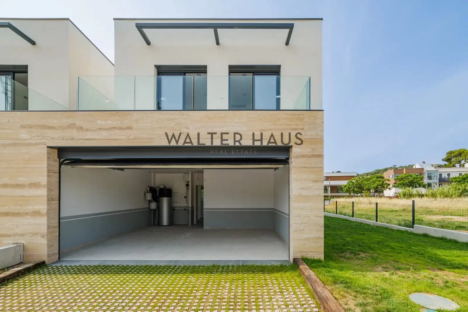 Adosado con terraza en venta en Carrer de la Selva, imagen 27
