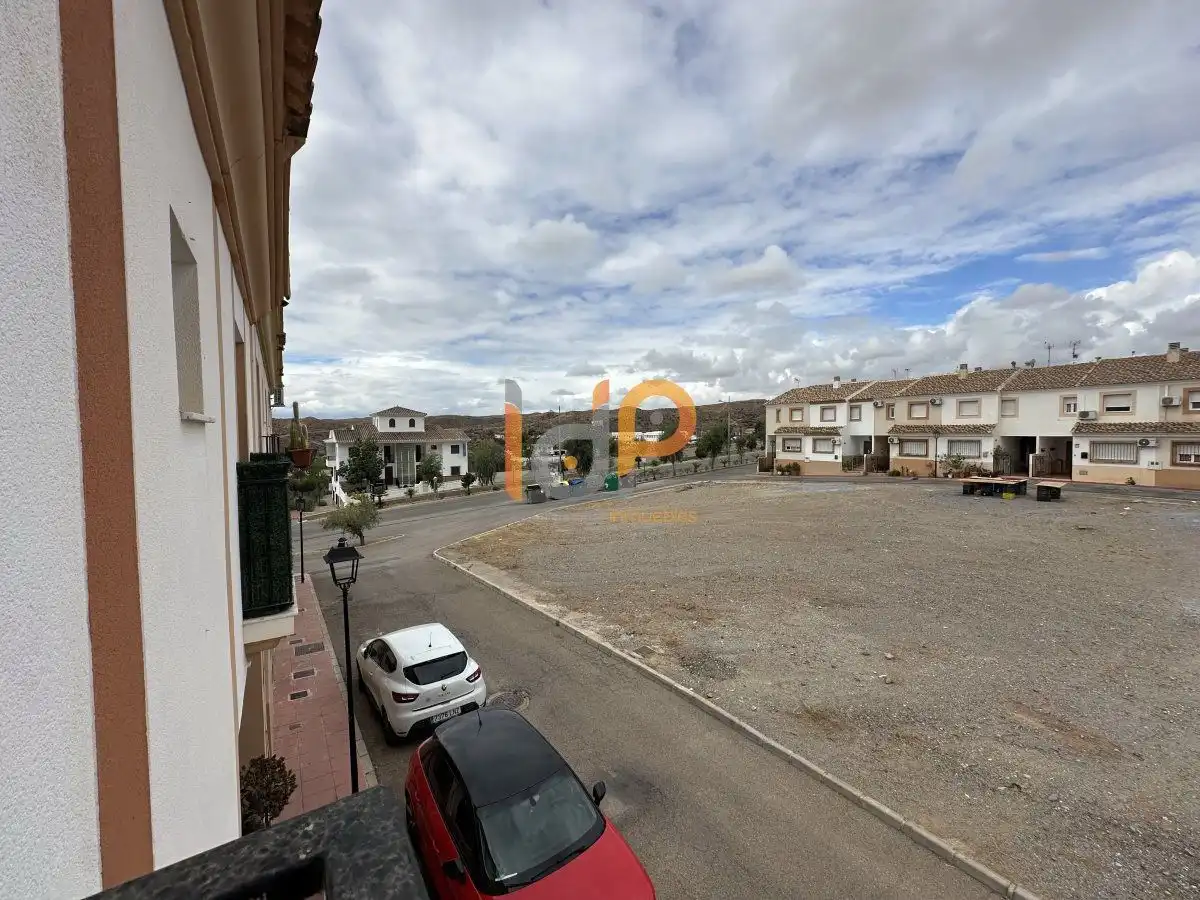 Vista exterior de Dúplex en venda en Taberno amb Balcó