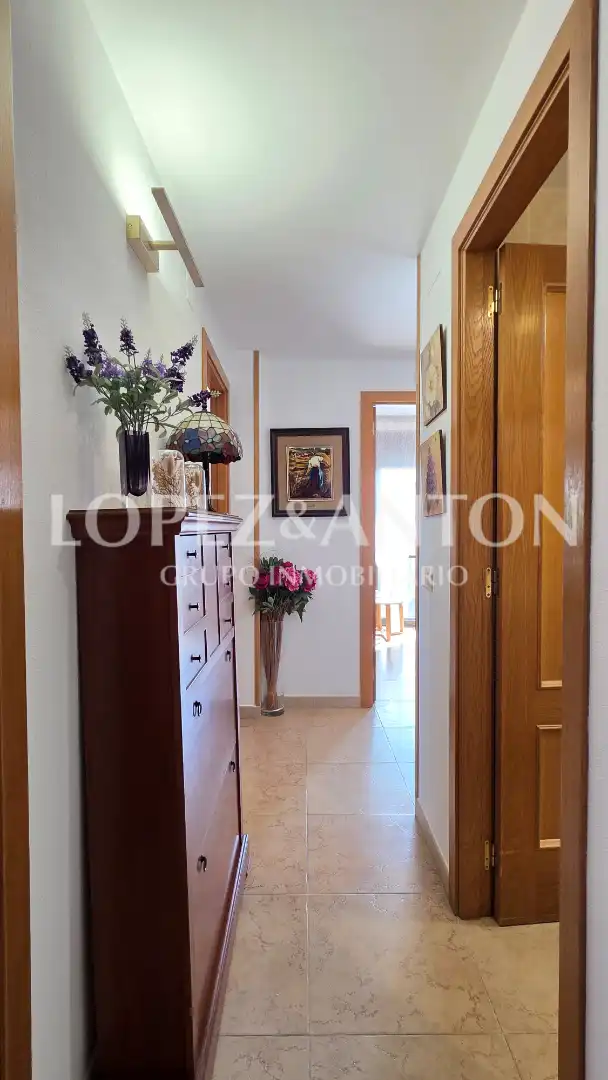 Flat for sale in L'Eliana  with Air Conditioner, Oven and Balcony
