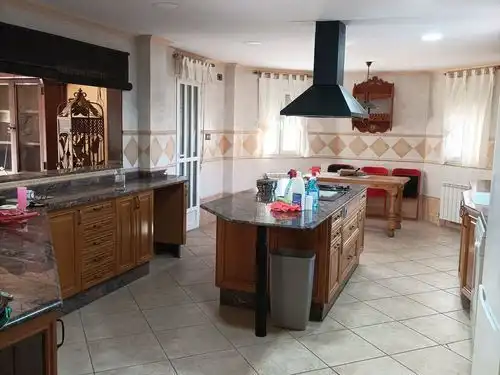 Chalet con piscina en venta en Carrer de la Criolita 250, imagen 2