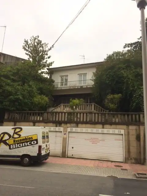 Casa con giardino in vendita a Noia